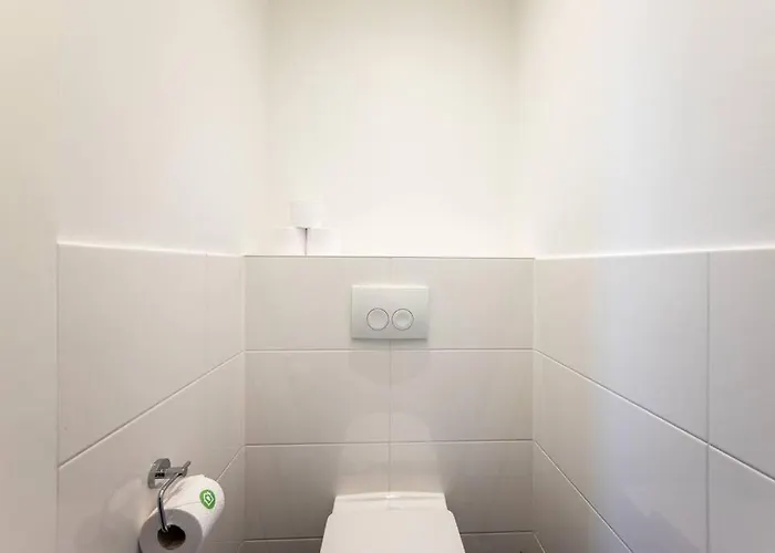 Family 2br Oasis Steps From By Hm * Viena