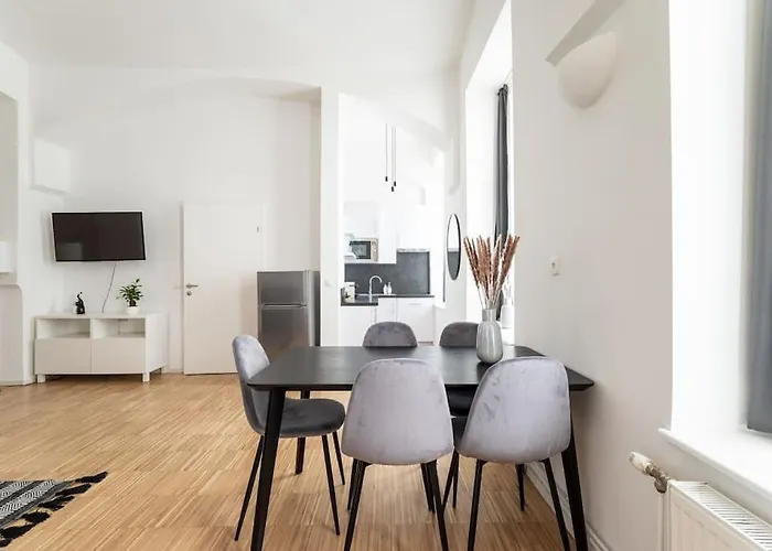 Apartamento Family 2br Oasis Steps From By Hm Viena
