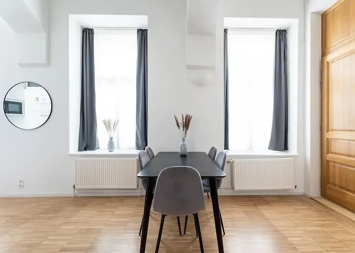 Family 2br Oasis Steps From By Hm Apartamento Viena